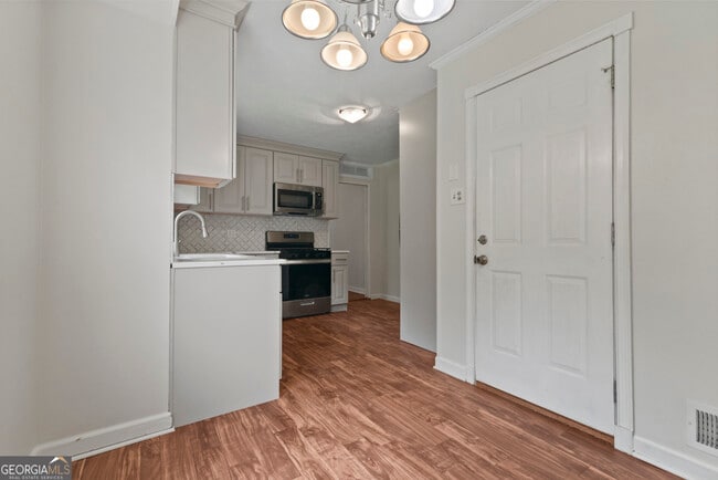 Building Photo - 1492 Tanglewood Way NW