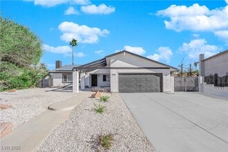 Building Photo - 1705 Battle Creek Cir
