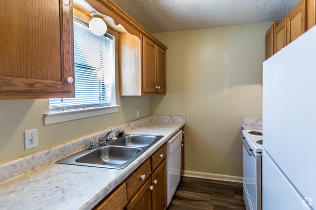Kitchen - Collier Village Apartments