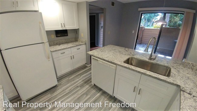 Building Photo - 4 br, 2.5 bath House - 136 Laughing Gull Ct