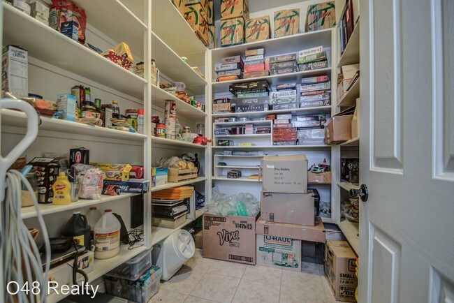Foto del edificio - 6 br, 3.5 bath House - 3917 E ELLIS ST