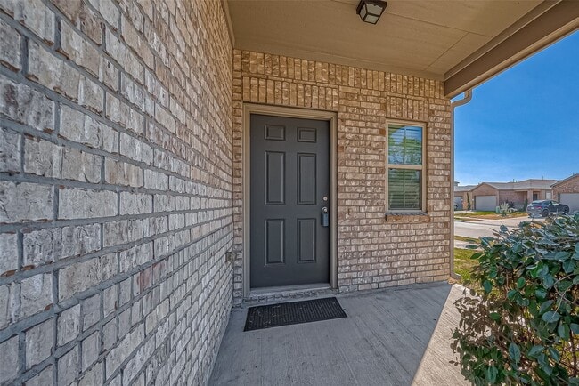 Building Photo - 4435 Champions Landing Dr