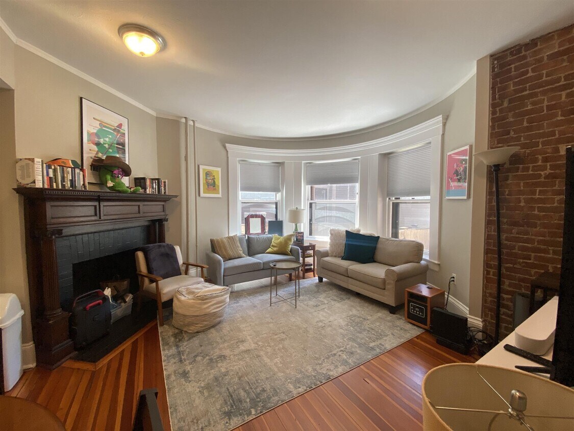Foto principal - 1110 Massachusetts Ave