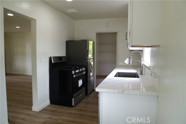 Building Photo - 747 Barris Dr