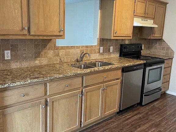 Foto del edificio - 306 Williams Rd