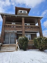 Building Photo - 3784 E 114th St