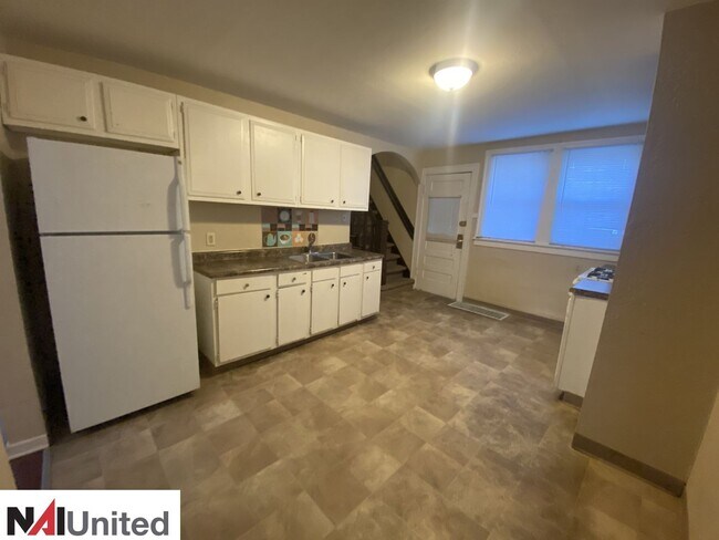 Building Photo - RF Property - 1023-1023 1/2 S Fairmount