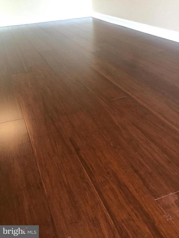 Foto del edificio - 4561 Strutfield Ln