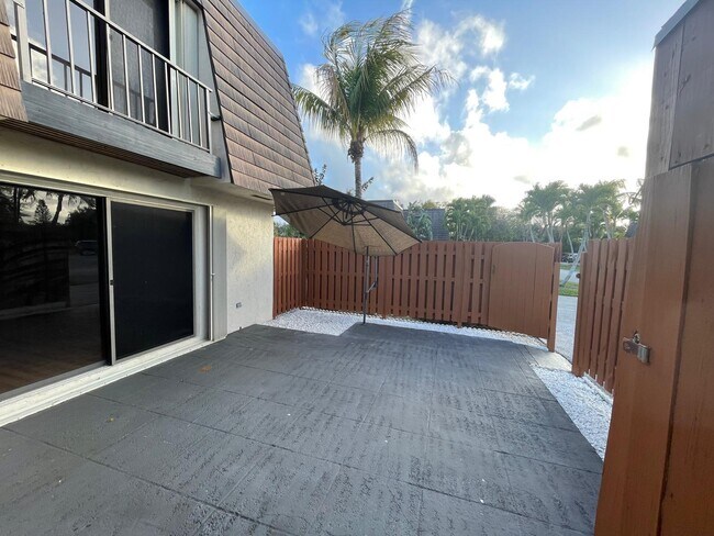 Foto del edificio - 326 Jupiter Lakes Blvd