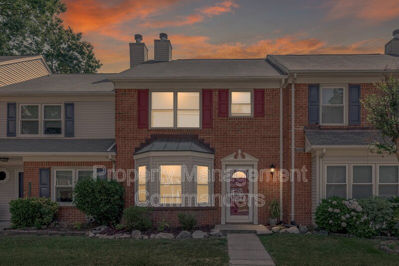 Primary Photo - 117 Kingsbridge Ln