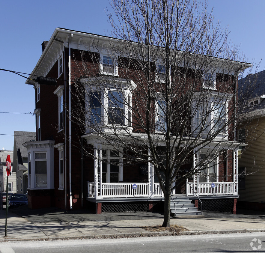 Building Photo - 95 Governor St