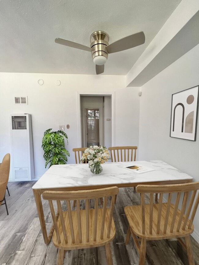 Interior Photo - Alhambra Gardens