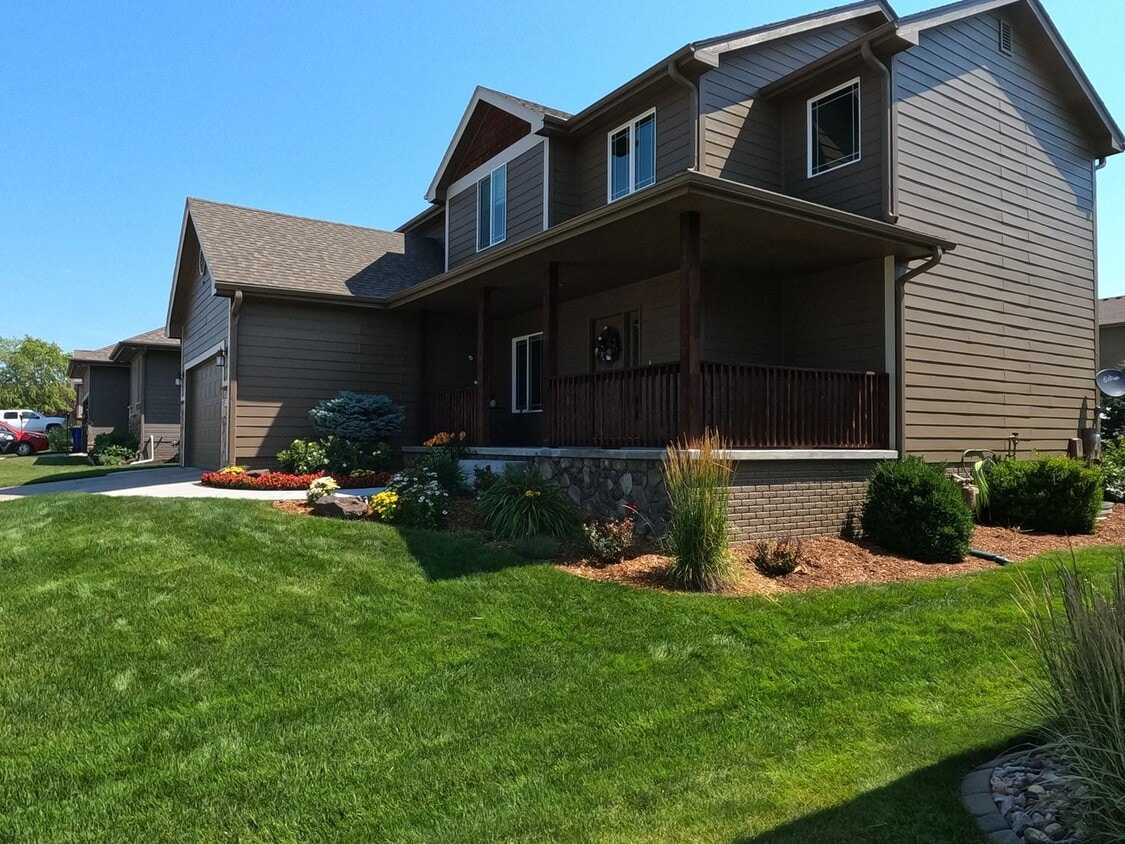 Primary Photo - Home For Rent La Vista