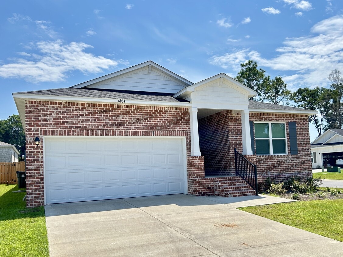 Primary Photo - 6230 Forest Pines Dr