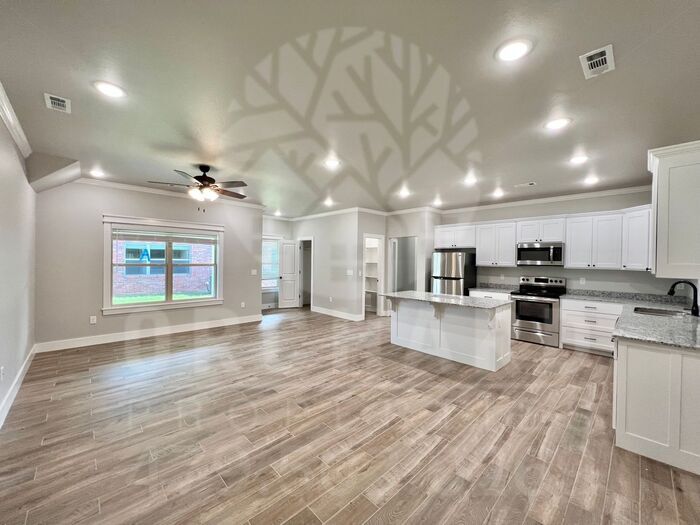 Foto principal - Tontitown | Bradley Plan- 3 Bed/ 2 Bath w/...