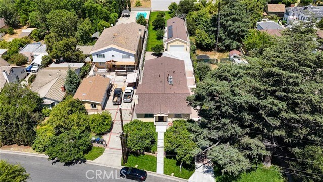 Primary Photo - 1077 E Elmwood Ave