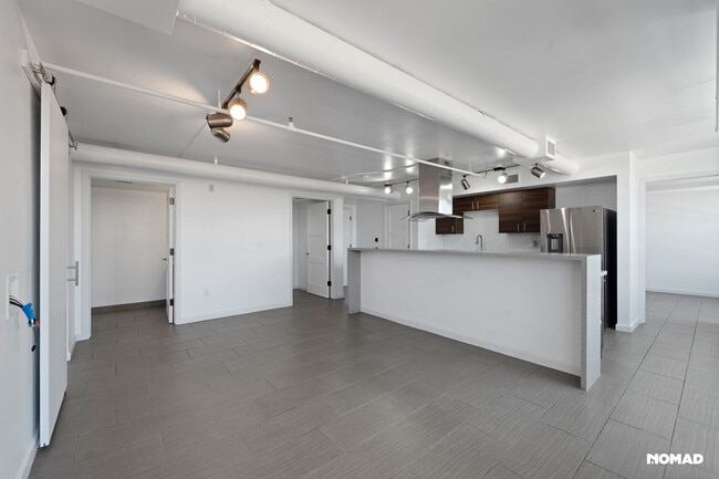 Kitchen & Living - 535 W Thomas Rd