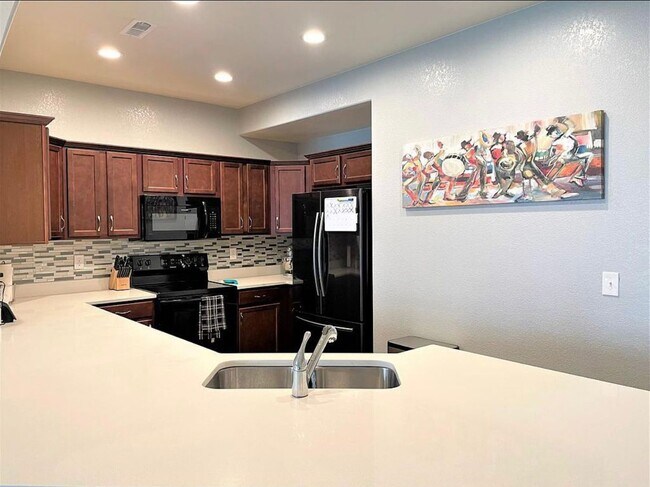 Foto del edificio - 9726 Dexter Ln