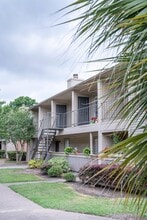 Building Photo - 2800 Ashford Trail Dr