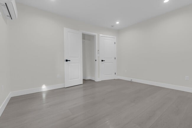 Foto del edificio - 4059 Denker Ave