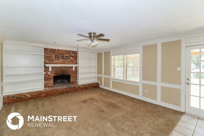 Foto del edificio - 7961 Elm Leaf Dr