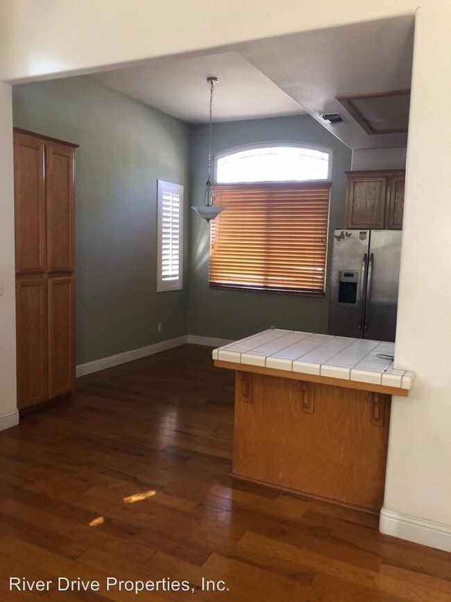 Building Photo - 3 br, 2 bath House - 7328 N. Hayes Ave