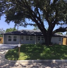Building Photo - 8913 Homewood Ln