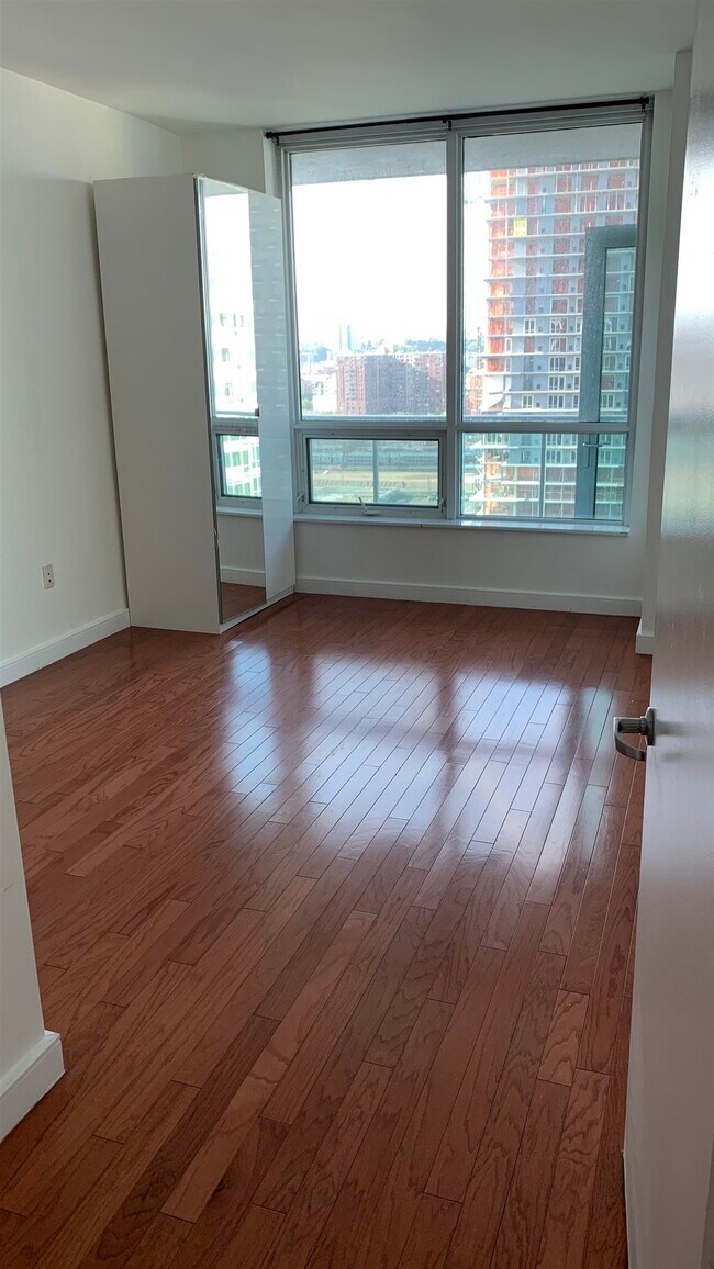 Foto del edificio - 1 Shore Ln