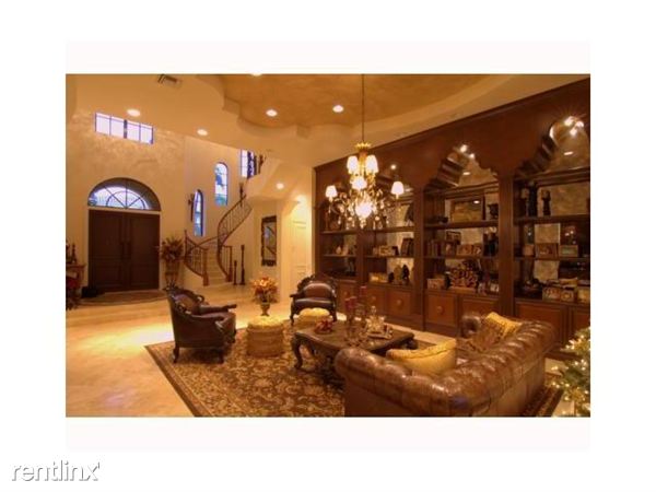 Building Photo - 17897 Monte Vista Dr