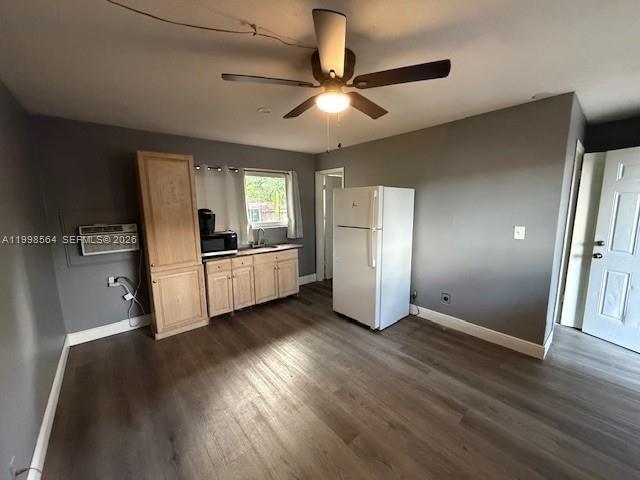 Foto del edificio - 4148 SW 24th St