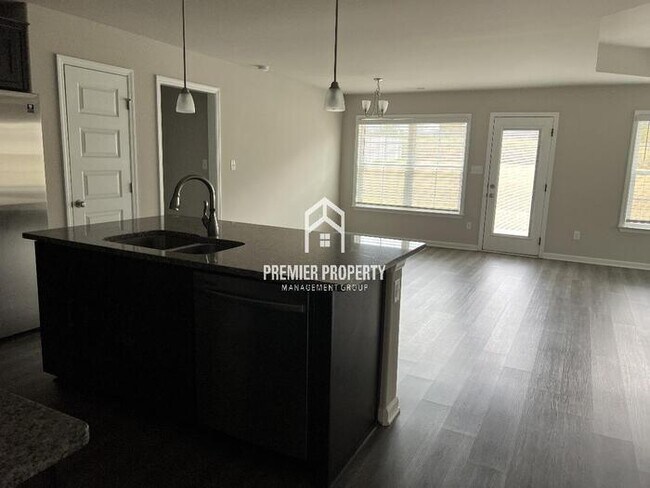 Foto del edificio - 20261 Yarbrough Rd