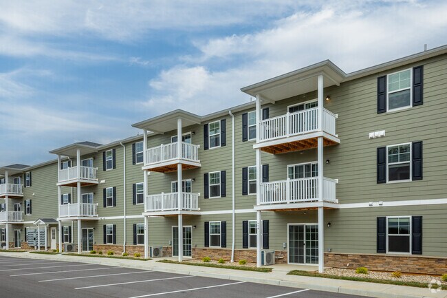 Foto del edificio - Meridian Hills Senior Apartments