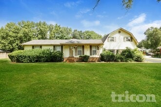 Building Photo - 1706 Deerrun Rd