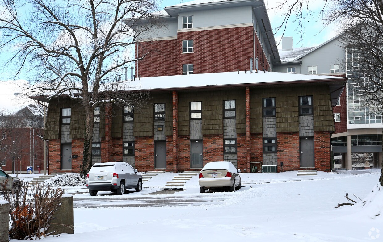 Foto principal - 353 Grant St