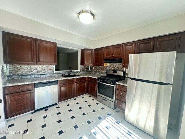 Foto del edificio - 262 Fairfield Pl