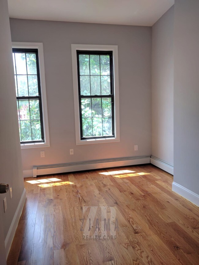 238 Hinsdale St Unit 3a Brooklyn Ny 117 Condo For Rent In Brooklyn Ny Apartments Com
