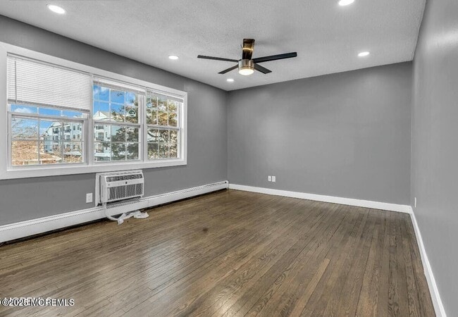 Foto del edificio - 364 Westwood Ave