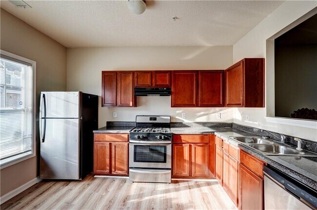 Foto del edificio - 2837 Laurel Ridge Cir