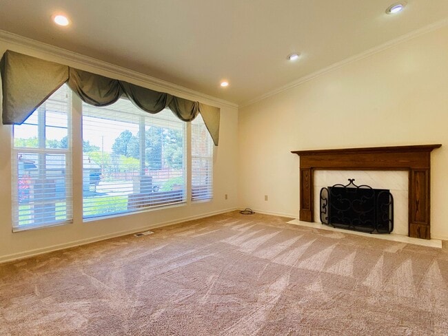 Building Photo - Beautiful Rambler at Little Cottonwood Can...