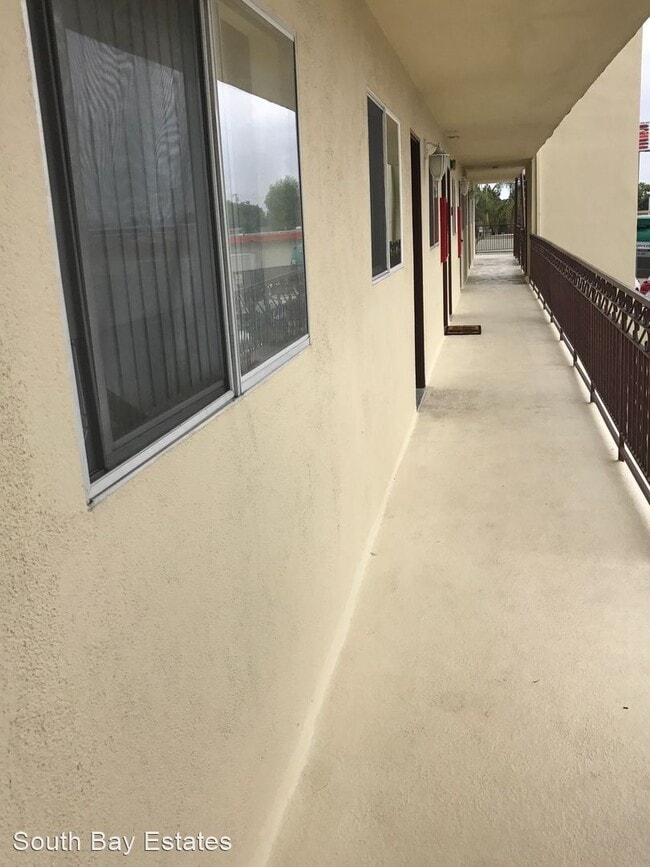 Foto del edificio - 16925 Prairie Ave