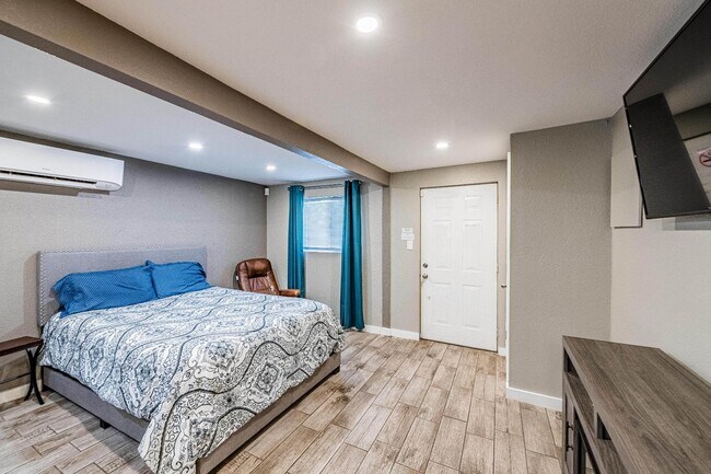 Foto del edificio - 704 Pacific Ave SW