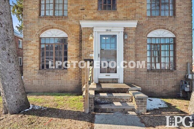 Foto del edificio - 3945 Torrance Dr