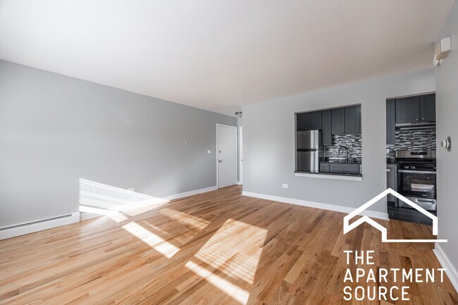 Foto del edificio - 6257 N Milwaukee Ave