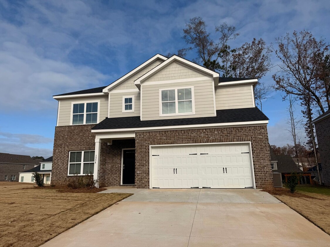 Foto principal - BRAND NEW 4 bed/2.5 bath rental in Cape Re...