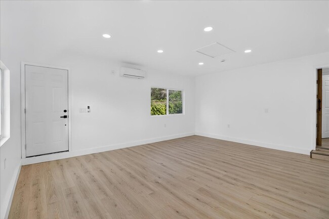 Foto del edificio - 2101 E 63rd St