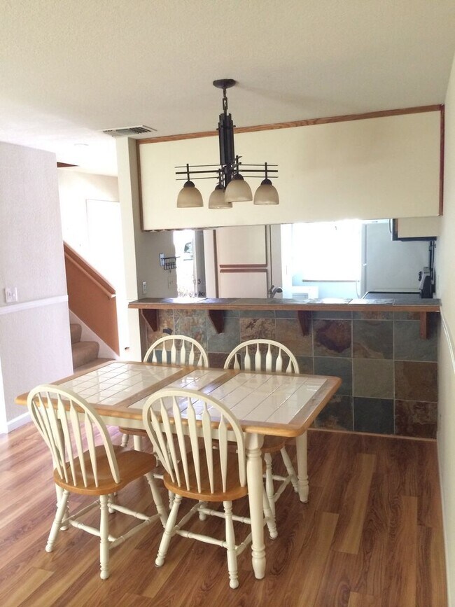 Building Photo - 2128 Bueno Dr