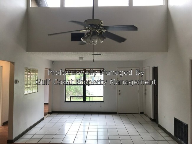 Foto del edificio - 6316 Bikini Rd