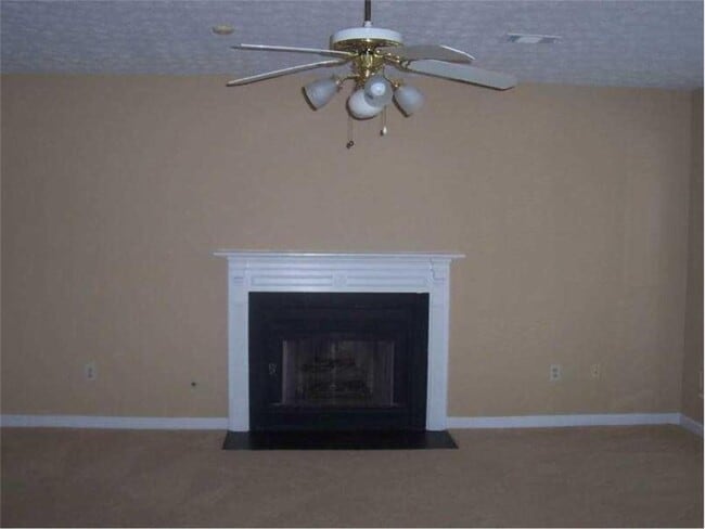 Building Photo - 3500 Park Bluff Ln NW