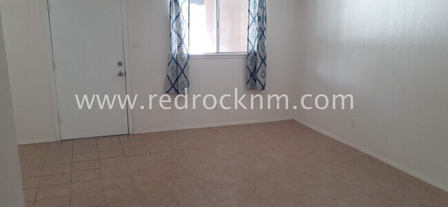 Foto del edificio - 2800 Cerrillos Rd