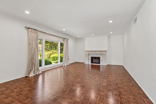 Foto del edificio - 374 Homewood Rd